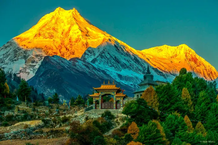 Manaslu Circuit Trek 2026