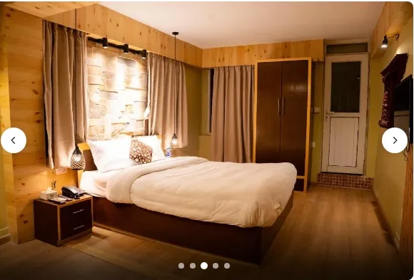 Deluxe Double Room with Balcony