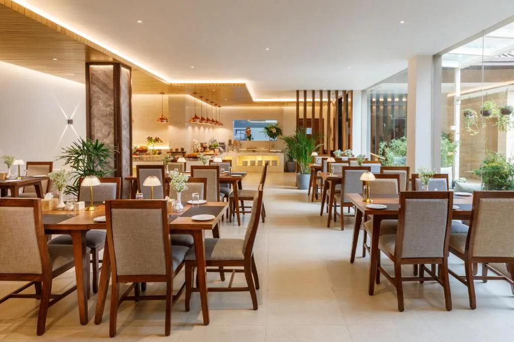 Hotel Thrive, A Tropical Courtyard 3