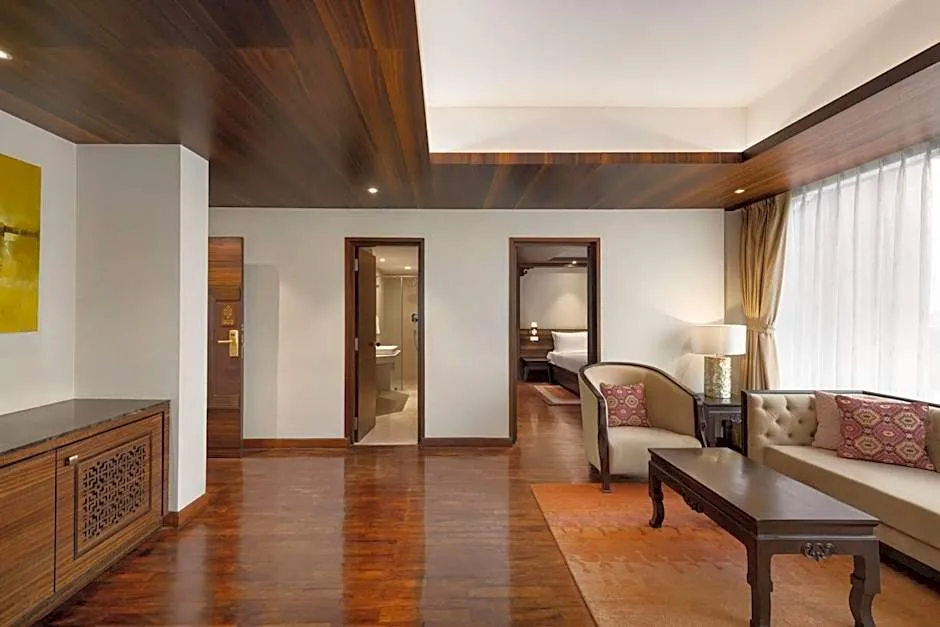 Family King Suite