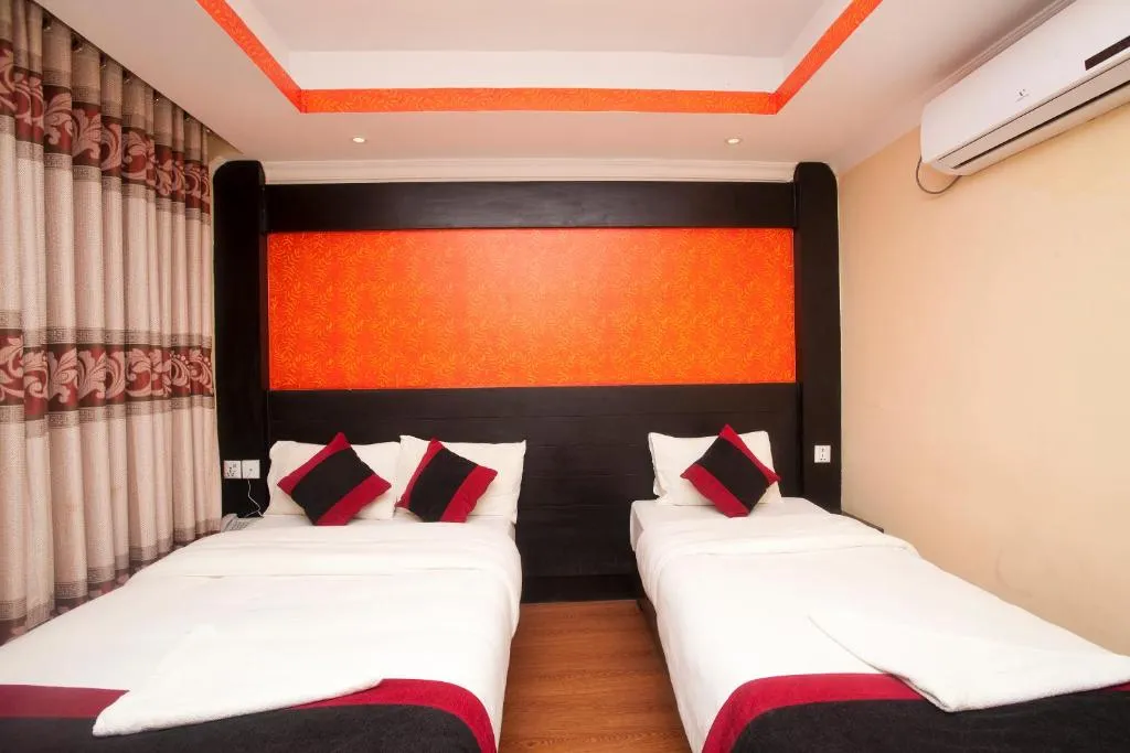 Deluxe Family Room