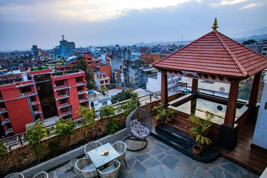 Arushi Boutique Hotel 2
