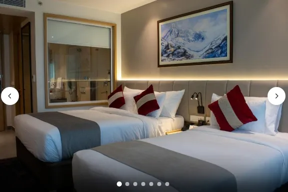 Deluxe Family Room