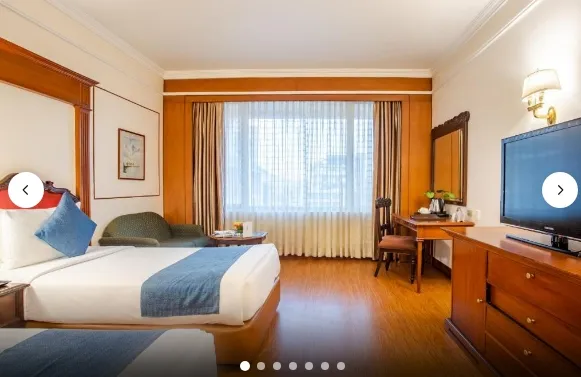 Club Twin Room 