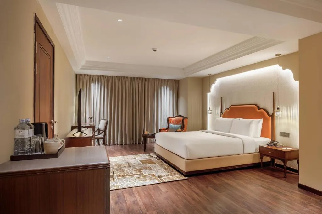 Deluxe Family Room