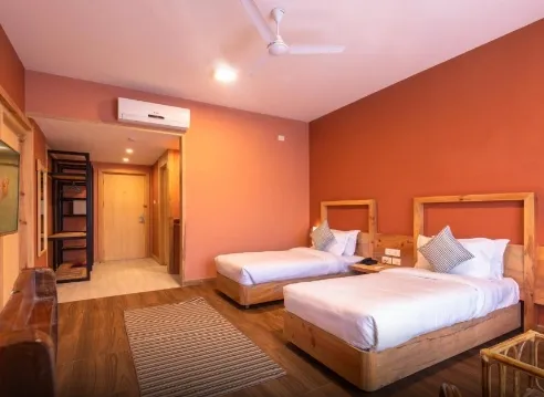 Deluxe Double or Twin Room with Mountain View