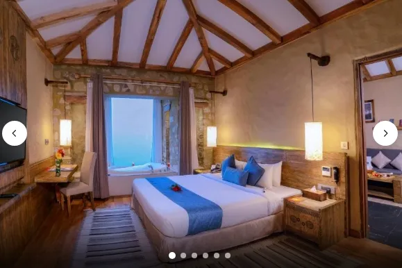 Junior Suite with Mountain View